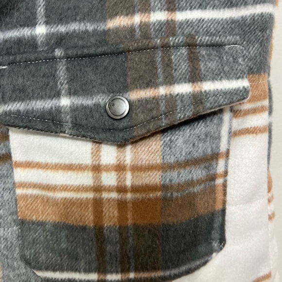 Natural Reflections Sherpa lined Flannel Plaid Trucker Vest Neutral Tan Gray M - Picture 2 of 12